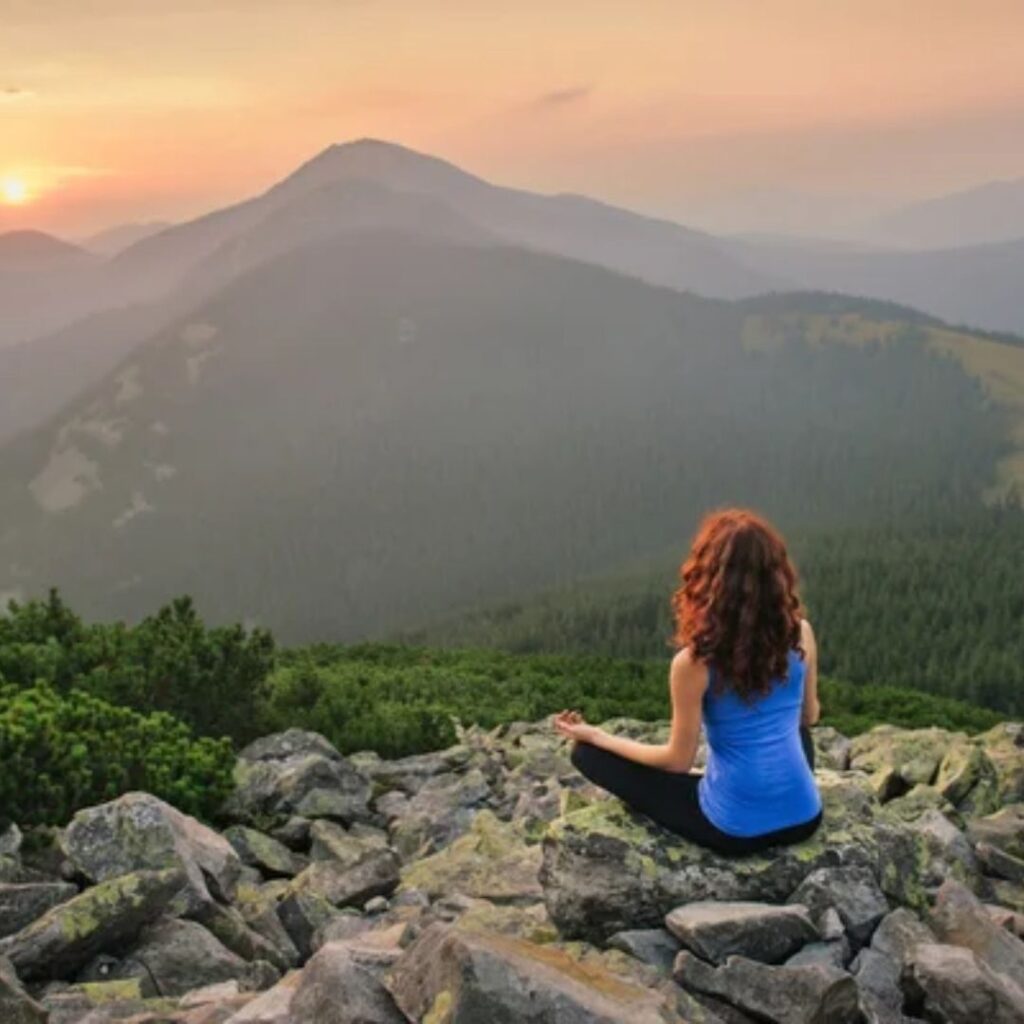 Há um desejo natural pela busca pessoal de espiritualidade-Espiritualidade-transformacao-caminho-da-cura-meditacao-horrizonte.jpg