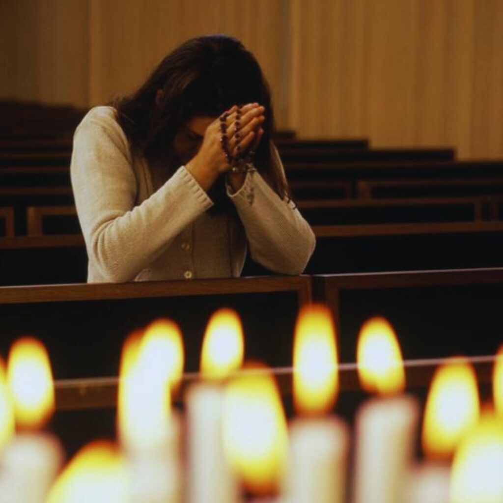 Acolhimento-emoções-abre-espaço-presença-Deus-mudança-cura-transformação