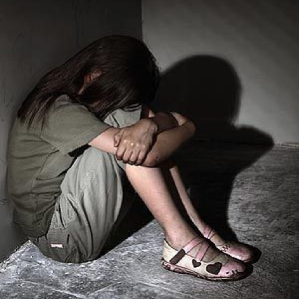 Dores-afastam-consciência-somos-filhos-amados-Pai-transformação-cura-criança-interior-mudança-coração-oração-fé