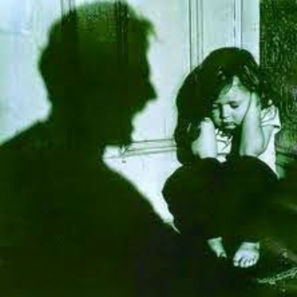 Grande-desafio-está-identificar-assumir-feridas-transformação-cura-criança-interior-mudança-coração-fé-oração