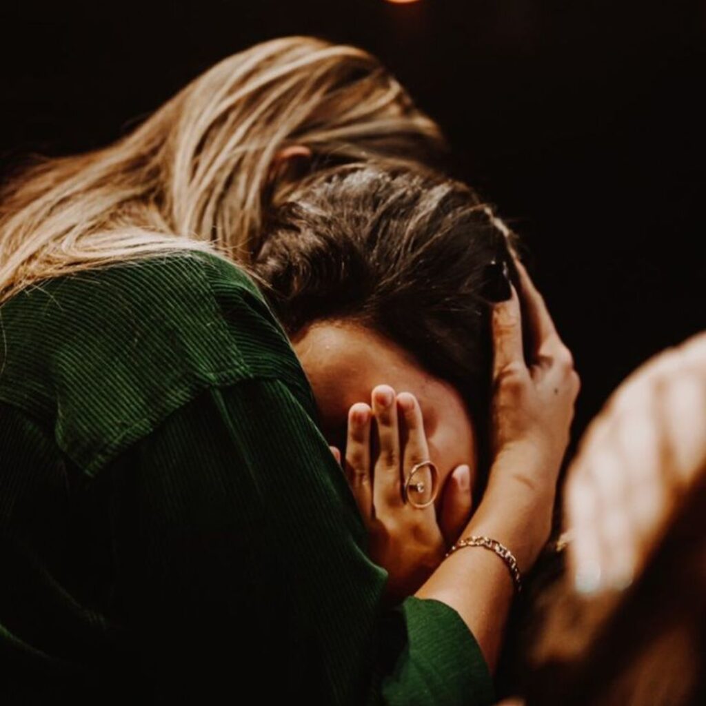 Quebrar-tabu-garantir-cultura-amor-acolhida-transformação-cura-criança-interior-mudança-acolhida-aceitação-perdão-autocompaixão-ressignificação-mudança-coração-fé-oração