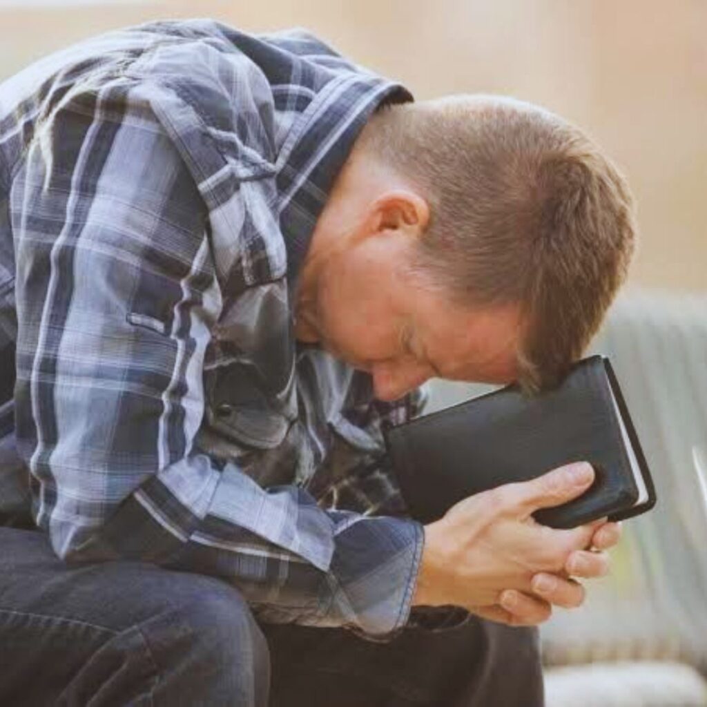 Toda-Escritura-inspirada-Deus-útil-para-ensino-para-correção-transformação-cura-criança-interior-mudança-acolhida-aceitação-perdão-autocompaixão-ressignificação-mudança-coração-fé-oração