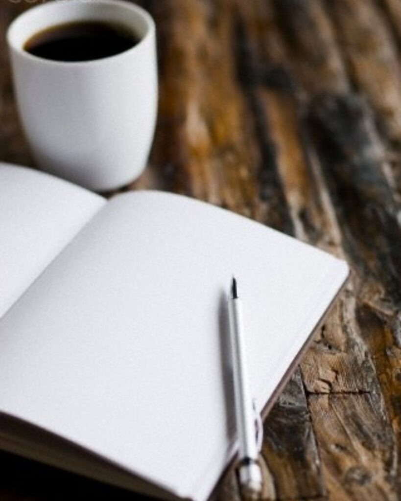 Mudança-não-precisa-começar-com-grandes-revoluções-transformação-cura-criança-interior-mudança-acolhida-aceitação-perdão-autocompaixão-ressignificação-mudança-coração-fé-oração